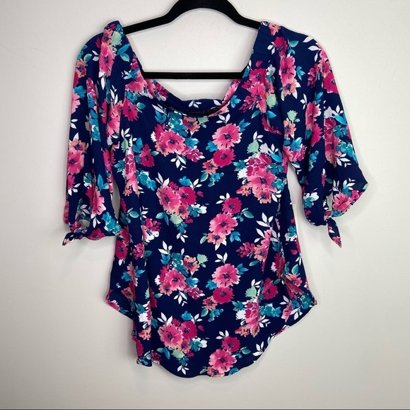 NWT floral off the shoulder‎ women’s blouse size small - Picture 5 of 7